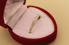 Prsteň-štýl eternity- diamanty- žlté zlato- 14 karátov