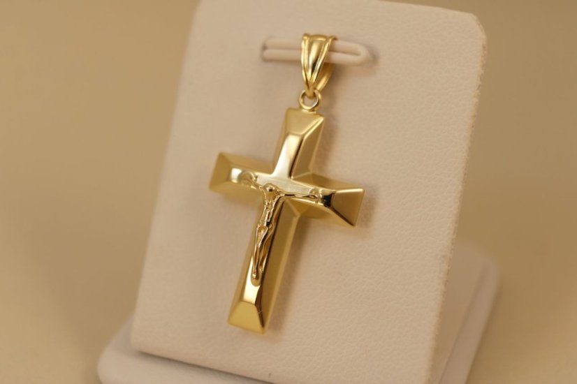 Prívesok-Kríž s Ježišom-Žlté zlato-14k
