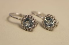 Zlaté naušnice okrúhly vzor biele zlato, klasické zapínanie, 2,14 g, farebný zirkón, 14k, 585/1000
