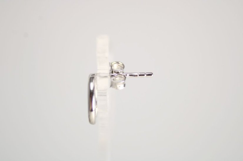 Minimalistické strieborné náušnice so zirkónom, rhodium, puzetky, 1,18 g, 925/1000 - Materiál: Rhodiované striebro, Druh kameňa: ZIRKÓN, Farba kameňa: Číry, Váha (g): 1,18, Rýdzosť: STRIEBRO 925/1000