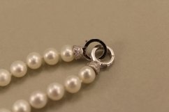 Náhrdelník- biele riečne perly- striebro