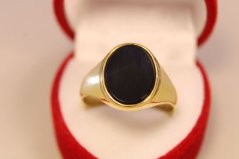 Zlatý prsteň žlté zlato, čierny ONYX, veľkosť 62, 5,44 g, 14 karátov, 585/1000