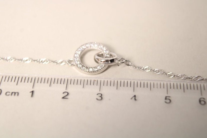 Strieborný náhrdelník prepojené kruhy číre zirkóny, rhodium, 43-46 cm, 2,68 g, 925/1000