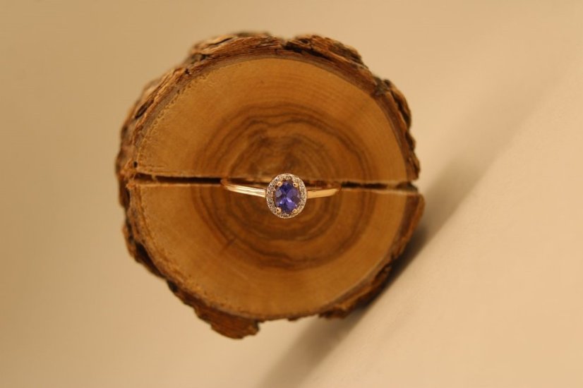 Prsteň - Tanzanit - brilianty 0,05 ct - rúžové zlato - 14K