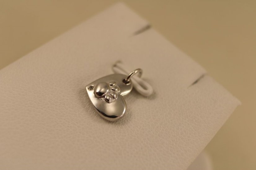 Prívesok- srdiečko- labka- rhódiované striebro