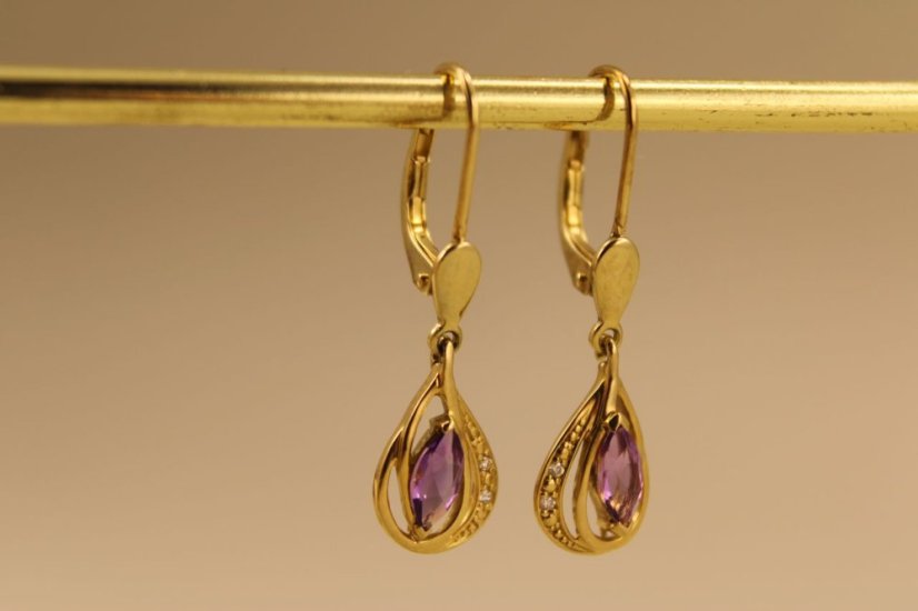 Náušnice-Ametyst-diamanty 0,016 ct-PK/W-patent-žlté zlato-14 karátov