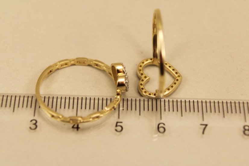 Zlaté prstene, žlté zlato, vzor srdcia, číre ziróny, veľkosť 59, 3,28g 14k 585/1000