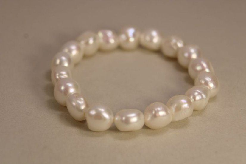 Náramok-  biele sladkovodné perly