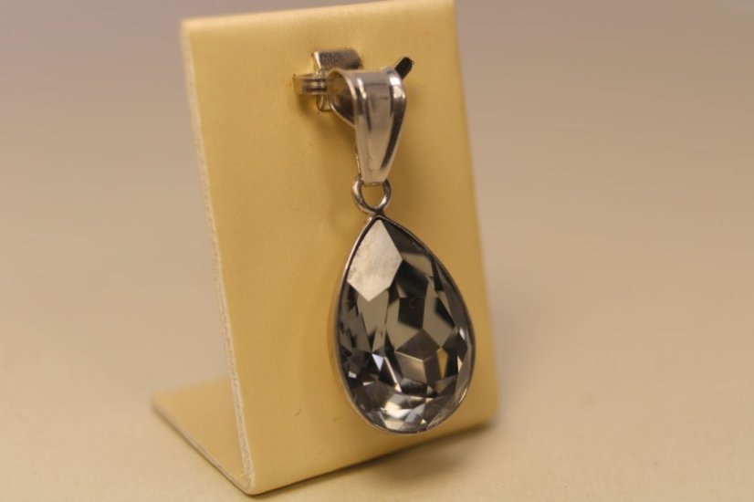 Strieborný prívesok "slza" čierny swarovski crystals, rhodiované striebro, 3,54g, 925/1000 - Druh kameňa: SWAROVSKI PRÍRODNÝ KAMEŇ, Farba kameňa: Čierny, Váha (g): 3,54, Rýdzosť: STRIEBRO 925/1000