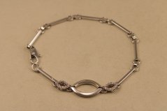 Náramok-zdobený- číre zirkóny- hladké tyčinky-biele zlato- 14 karátov