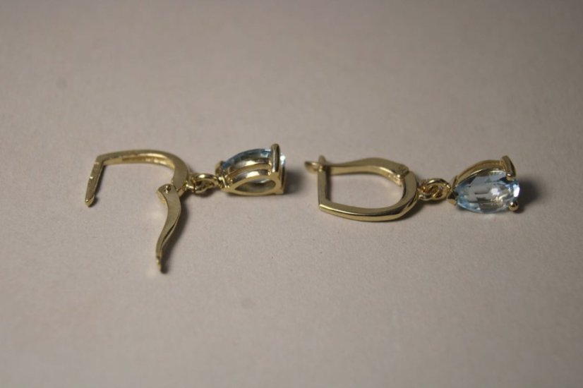 Zlaté náušnice so svetlo modrými topásmi, žlté zlato, francúzsky patent, 2,84 g, 14K 585/1000