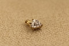 Zlatý prívesok v tvare srdca, kombinované zlato - žlté + biele, diamant 0,04ct, H, SI2 14k 585/1000