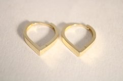 Naušnice- tvar obrátenej slzy- zacvakávacie- žlté zlato- 14 karátov