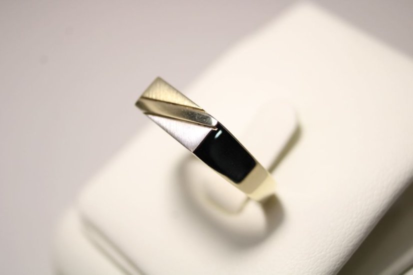 Zlatý prsteň-viacfarebné zlato- lesklo-matná úprava-14karátov
