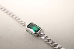 Strieborný náramok vzor pancier so zeleným zirkónom, rhodium, 18-20 cm, 3,85 g, 925/1000