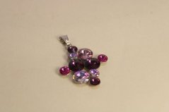 Prívesok-strapec hrozna- fialové swarovski crystals- rhodiované striebro