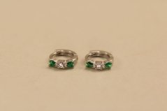 Náušnice -zelené zirkóny-zacvakávacie zapínanie-rhodium-striebro