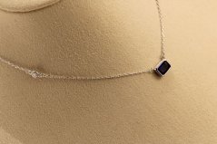 Celebritka - kráľovsky modrý zirkón - rhodiované striebro