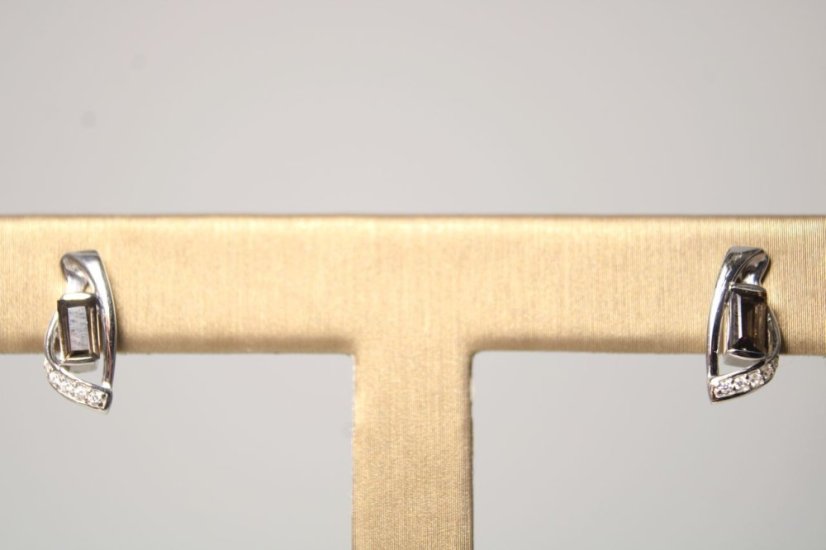 Náušnice-hnedo-šedý kremeň-číre zirkóny-rhodium-puzetky-striebro