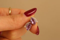 Naušnice- fialový ametyst- zirkóny- puzetky- rhódiované striebro