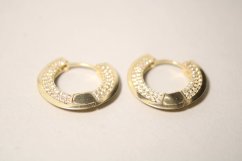Dámske náušnice v žltom zlate s čírymi zirkónmi, zacvakávacie zapínanie, 4,65 g, 14 karátov 585/1000