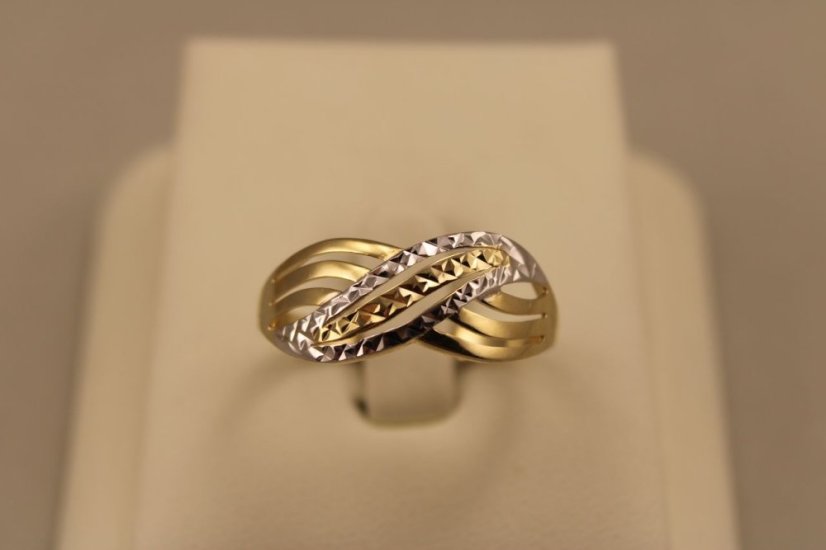 Prsteň- ozdobný gravír- viacfarebné zlato- 14 karátov