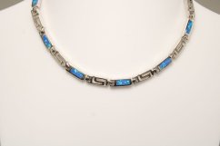 Náhrdelník-grécky vzor-modrý opál- rhodium-striebro
