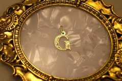 Prívesok - písmeno G - gravír - žlté zlato - 14 karátov