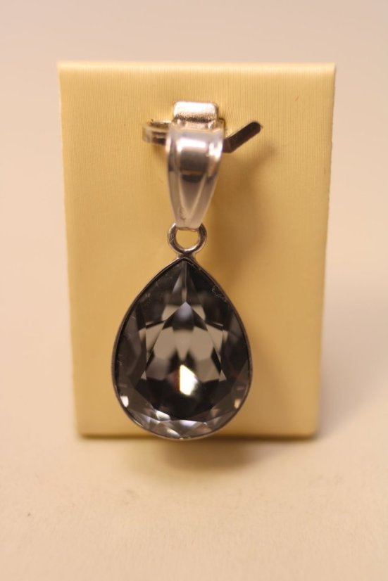 Strieborný prívesok "slza" čierny swarovski crystals, rhodiované striebro, 3,54g, 925/1000 - Druh kameňa: SWAROVSKI PRÍRODNÝ KAMEŇ, Farba kameňa: Čierny, Váha (g): 3,54, Rýdzosť: STRIEBRO 925/1000