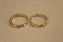 Náušnice- kruhy- zirkóny- zacvakávacie- pozlátené striebro