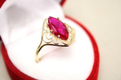 Prsteň- výrazný farebný zirkón- žlté zlato- 14 karátov