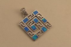 Prívesok - štvorec - modrý opál - rhodium - striebro