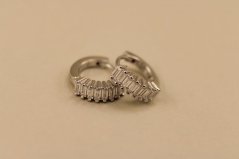 Náušnice - kruhy- číre zirkóny - zacvakávacie - rhódiované striebro