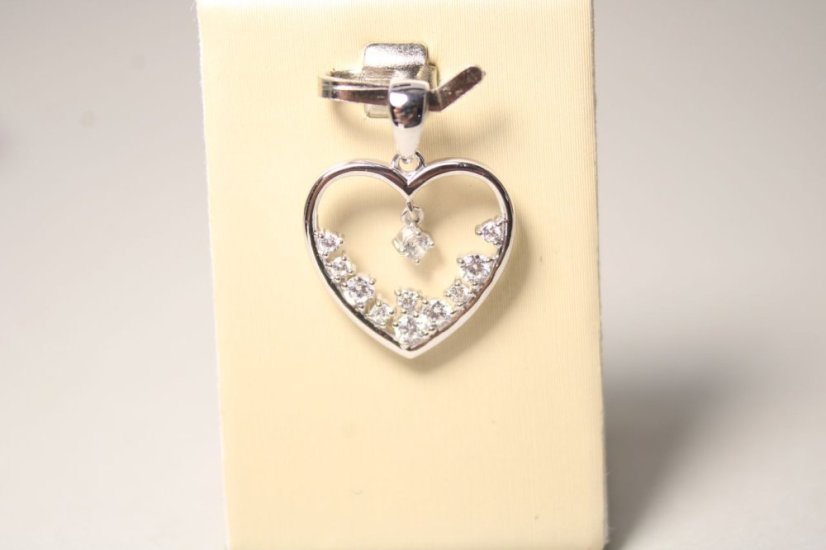 Strieborný prívesok Srdce s čírymi zirkónmi, rhodium, 1,27 g, 925/1000