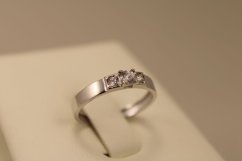 Prsteň-biele zlato-číre zirkóny-14K