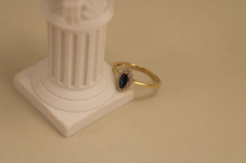 Prsteň - Zafír - brilianty 0,07 ct - žlté zlato - 14 karátov