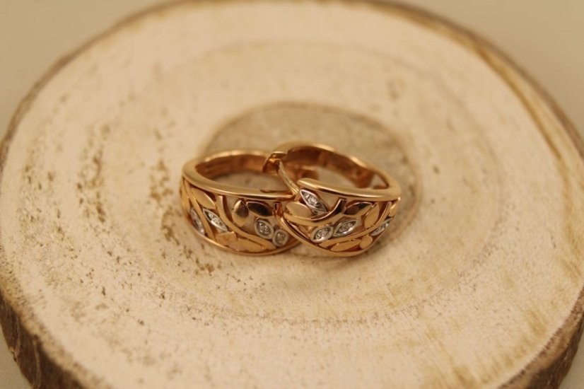 Náušnice- kruhy- diamanty- zacvakávacie zapínanie- rúžové zlato- 14K