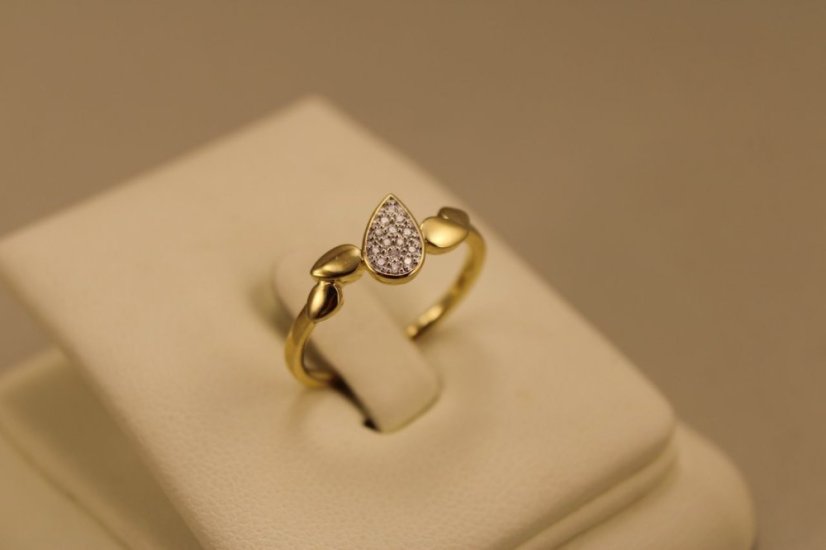 Prsteň-žlté zlato-diamanty 0,050 ct-H/Si-14 karátov