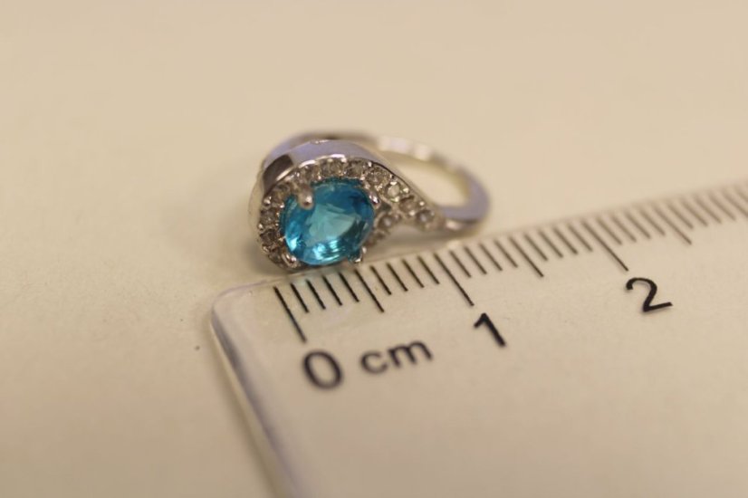 Strieborné naušnice tvar slzy, modrý zirkón, číre kamienky,klasické zapínanie, ródium , 2,78g, 925/1000