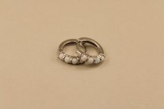 Náušnice- kruhy- biely opál- zacvakávacie- rhódiované striebro