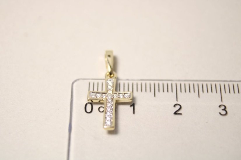 Zlatý prívesok krížik s diamantmi 0,08 ct H/Si2, žlté zlato, 0,73 g, 14 karátov 585/1000