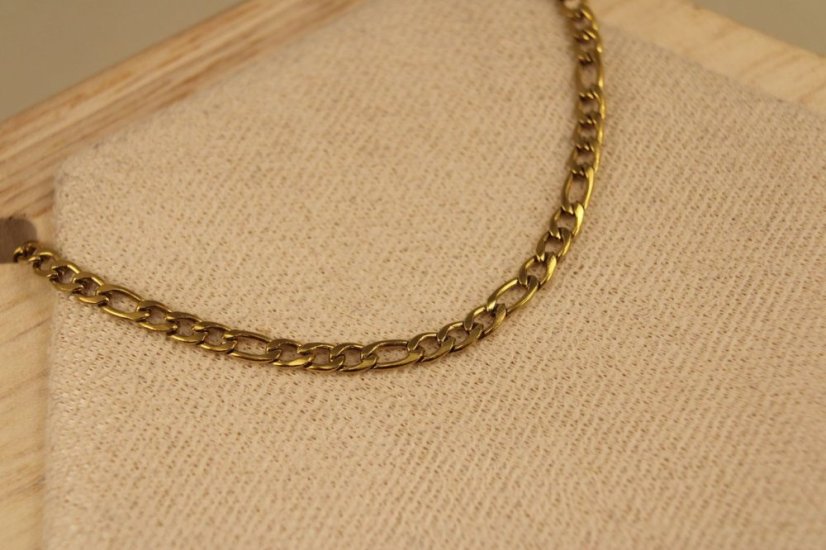 Retiazka vo vzore Figaro- pozlátená chirurgická oceľ