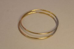 Náušnice- kruhy s gravírom-viacfarebné zlato-zasúvacie zapínanie-14 karátov