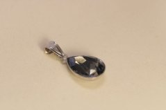 Strieborný prívesok "slza" čierny swarovski crystals, rhodiované striebro, 3,54g, 925/1000
