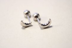 Minimalistické strieborné náušnice mesiačiky, šrúbky, rhódium, 1,13g, 925/1000