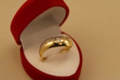 Prsteň- číre zirkóny- viacfarebné zlato- 14 karátov