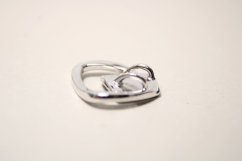 Strieborný prívesok lesklo-matný s gravírom, rhodium, 2,12 g, 925/1000