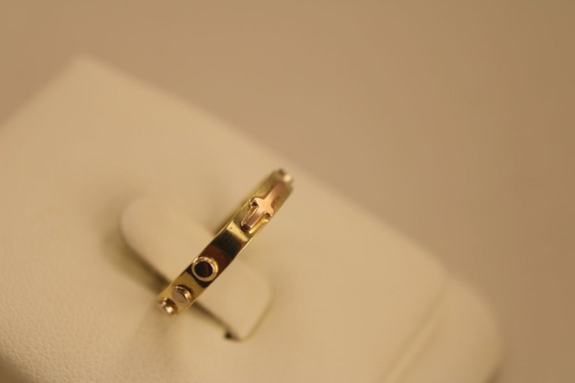 Prsteň- ruženec- kombinované zlato- 14 karátov