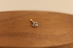 Piercing do nosa - číry zirkón - kombinované zlato - 14K