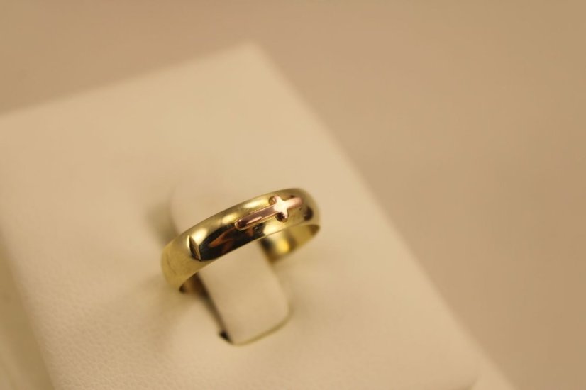 Prsteň- ruženec s krížikom- kombinované zlato- 14 karátov